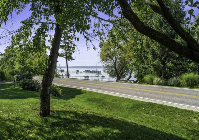 Photo 2 of Single family home for sale at 11332 Peninsula Dr, Traverse City, MI 49686 | MLS# 78080067365 | Listing updated on 2026-09-10