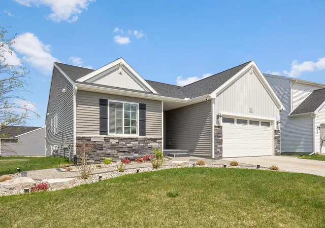 2nd image of 2629 Blooming Bud Ln, Grand Rapids, MI 49508 | MLS# 65026017949
