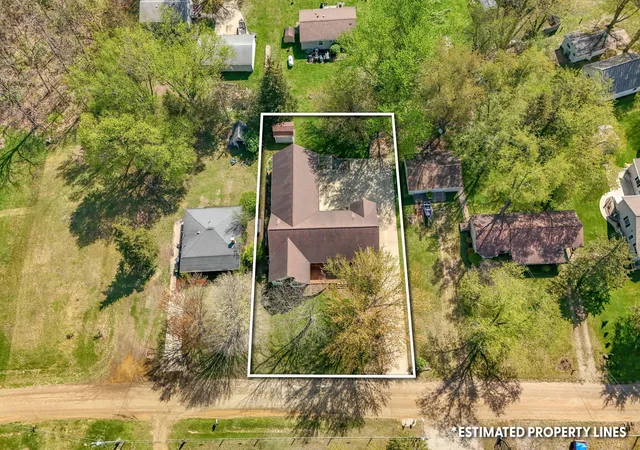 Homes for sale in Reading, MI | 3185 Totem Trl, Reading, MI 49274 | MLS# 53026017975