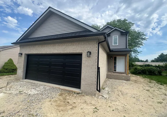 Photo 3 of Single family home for sale at 20220 Finley St, Clinton Township, MI 48035 | MLS# 20261028525 | Listing updated on 2026-07-08