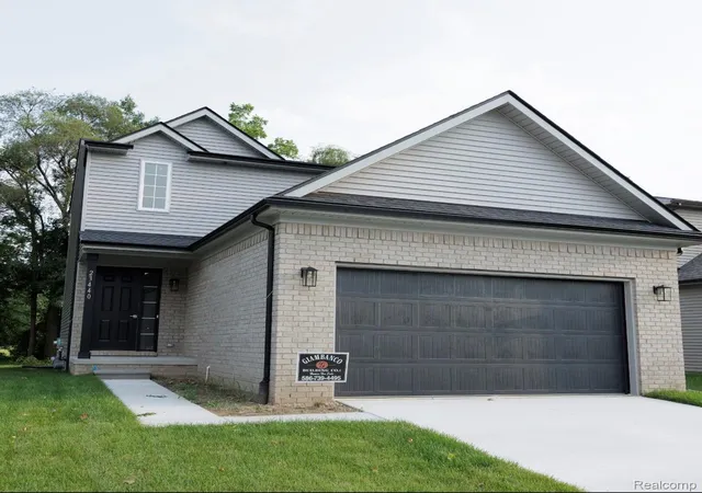 Photo 3 of Single family home for sale at 20220 Finley St, Clinton Township, MI 48035 | MLS# 20261028525 | Listing updated on 2026-07-08