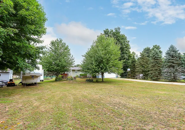 Photo 3 of Single family home for sale at 2640 67th Street, South Haven, MI 49090 | MLS# 69026018003 | Listing updated on 2026-06-12