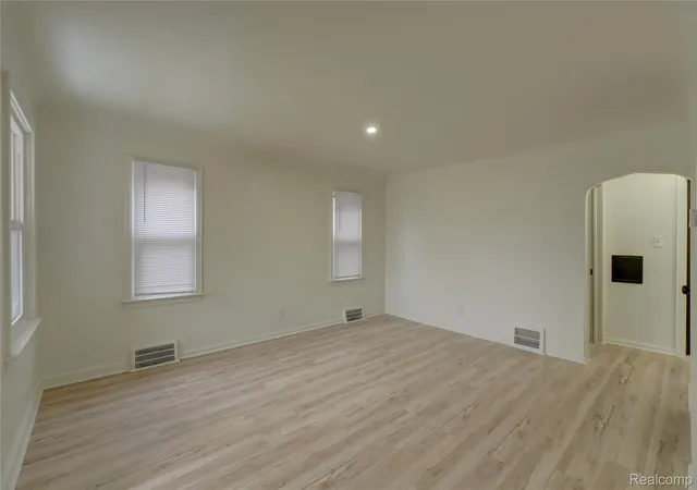 4th image of 17388 Teppert St Ne, Detroit, MI 48234 | MLS# 20261028559