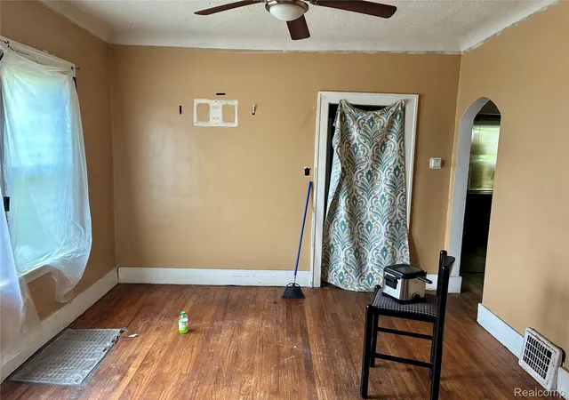 Photo 2 of Single family home for sale at 13350 Tacoma St, Detroit, MI 48205 | MLS# 20261028586 | Listing updated on 2026-07-06
