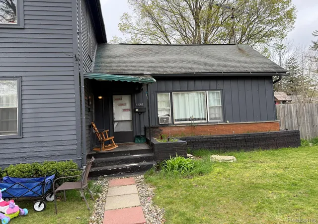 Homes for sale in Lapeer City Lapeer, MI | 1138 W Oregon St, Lapeer City Lapeer, MI 48446 | MLS# 20261028590