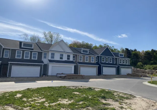 Homes for sale in Grandville, MI | 4864 Hidden River Ave Sw #58, Grandville, MI 49418 | MLS# 65026018031
