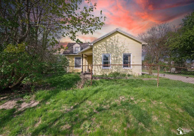Photo 1 of Sale Pending at 2612 Miller Ave, Ann Arbor, MI 48103 | MLS# 57050205440 | Listing updated on 2026-08-25