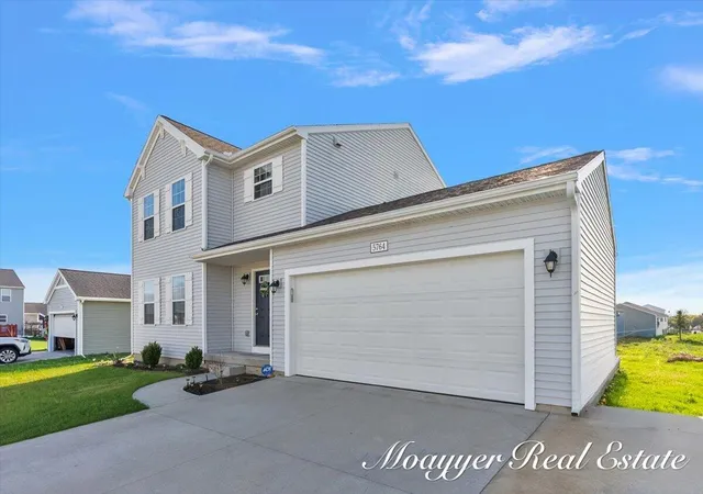 Photo 3 of Single family home for sale at 5764 Kiverton Ridge Dr SE, Grand Rapids, MI 49508 | MLS# 65026018081 | Listing updated on 2026-04-29