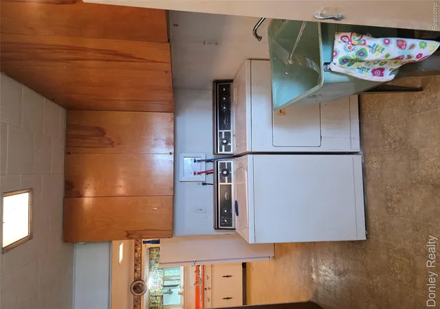 Photo 4 of Single family home for sale at 2100 W Sanilac Rd, Sandusky, MI 48471 | MLS# 20261028682 | Listing updated on 2026-08-18