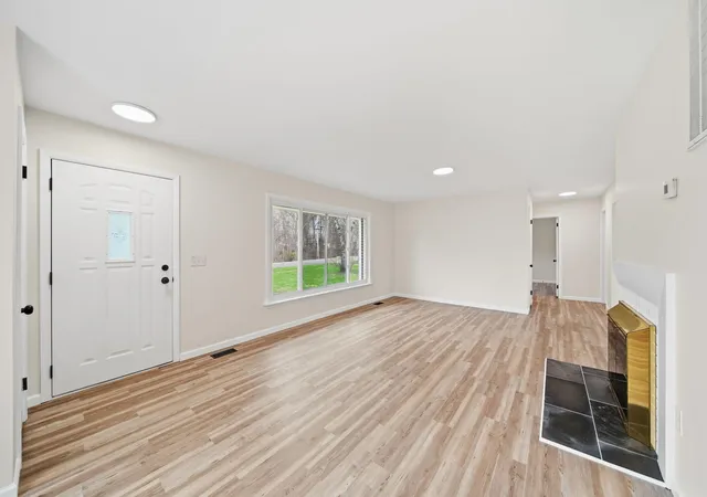 4th image of 418 S Scott St, Adrian, MI 49221 | MLS# 81026018113