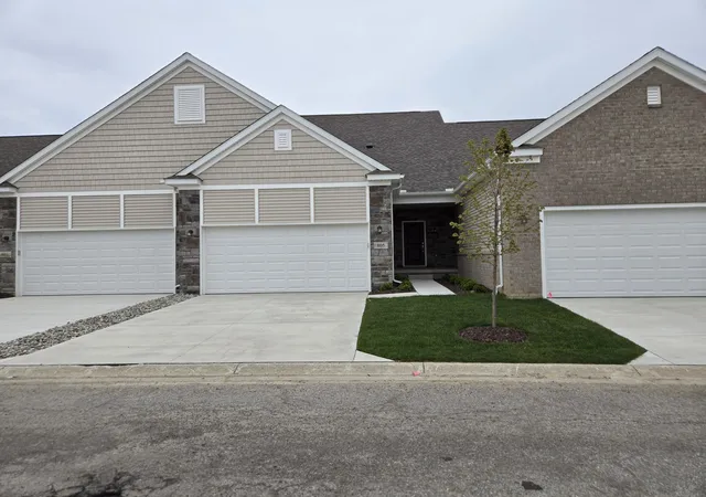1st image of 4264 Plum Village Cir #40, Monroe, MI 48161 | MLS# 81026018160
