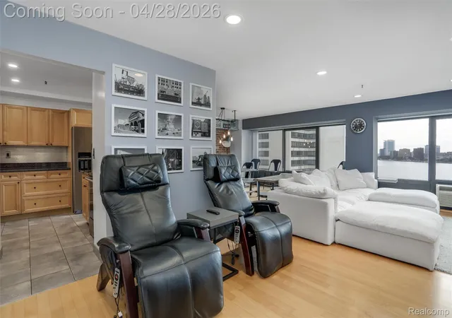 5th image of 1001 W Jefferson #11B, Detroit, MI 48226 | MLS# 20261028833