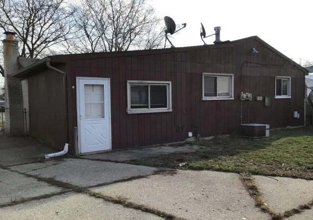 Homes for sale in Romulus, MI | 9458 Chamberlain St, Romulus, MI 48174 | MLS# 81026018181