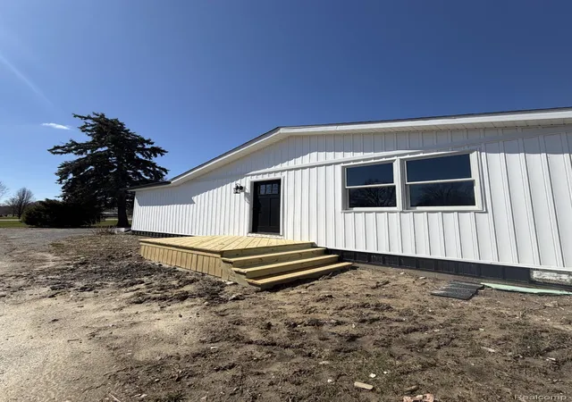 Homes for sale in Marlette, MI | 5614 Marlette Rd, Marlette, MI 48453 | MLS# 20261028930