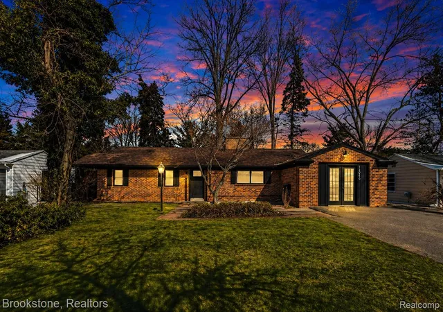 Homes for sale in Beverly Hills Village Oakland, MI | 16046 W 13 Mile Rd, Beverly Hills Village Oakland, MI 48025 | MLS# 20261028991