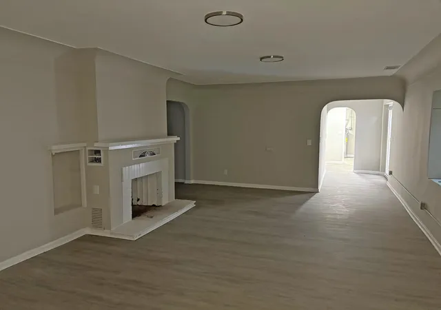 4th image of 1014 Bloor Ave, Flint, MI 48507 | MLS# 5050205545