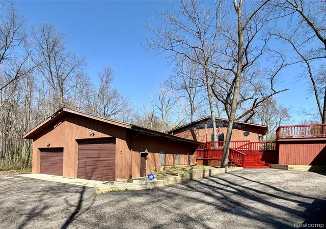Homes for sale in Perry Township Shiawassee, MI | 10655 Beardslee Rd, Perry Township Shiawassee, MI 48872 | MLS# 20261029068