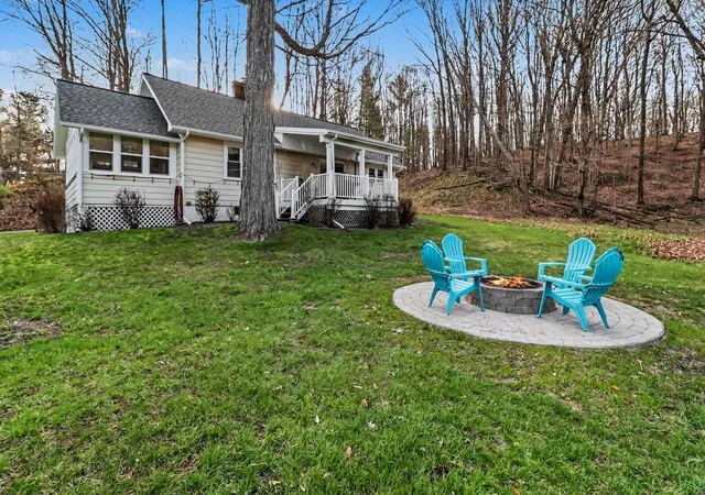 Photo 3 of Single family home for sale at 5989 W Barnhart Rd, Ludington, MI 49431 | MLS# 67026018293 | Listing updated on 2026-08-01