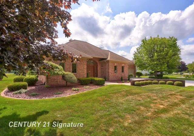 image of 43 Sawmill Creek Trl, Saginaw, MI 48603 | MLS# 61050205582