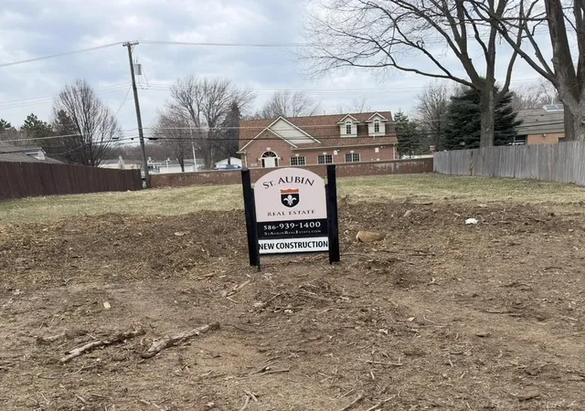 Photo 2 of Single family home for sale at 5515 Meadow View St, Sterling Heights City Macomb, MI 99999 | MLS# 58050205591 | Listing updated on 2026-04-28