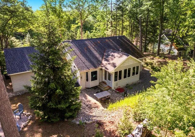 Photo 4 of Single family home for sale at 4473 Paper Birch Ln, Traverse City, MI 49686 | MLS# 78080067438 | Listing updated on 2026-09-07