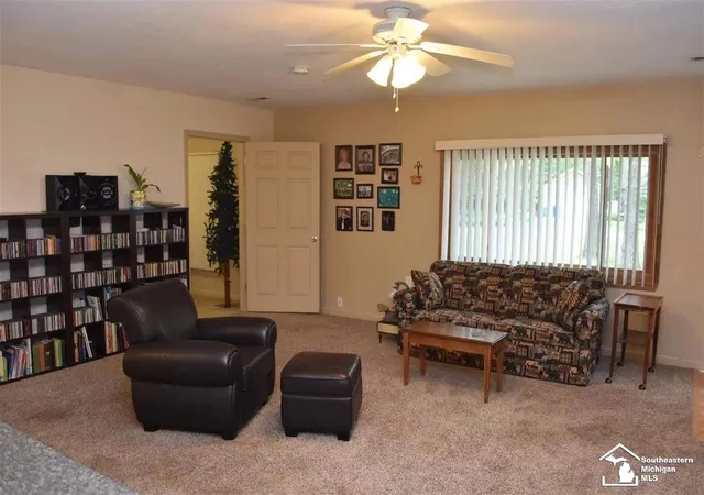 4th image of 103 Marigold Ln, Houghton Lake, MI 48629 | MLS# 57050205616