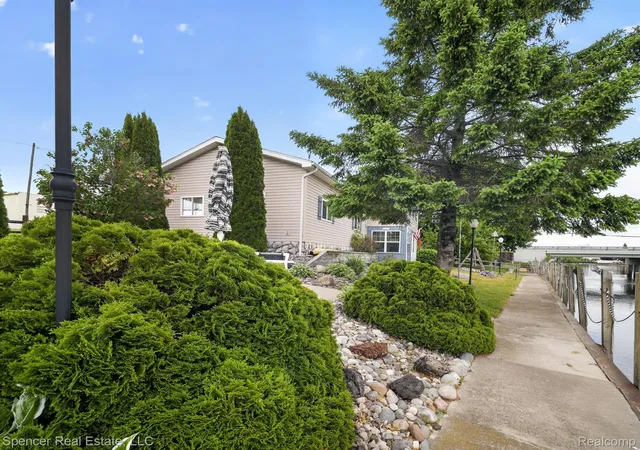 5th image of 103 Harbor St, Oscoda, MI 48750 | MLS# 20261029234