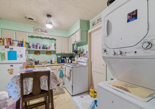 Listing Photo 5 - Condo for sale in building located at 7191 N Dort Hwy, Mount Morris, MI 48458
