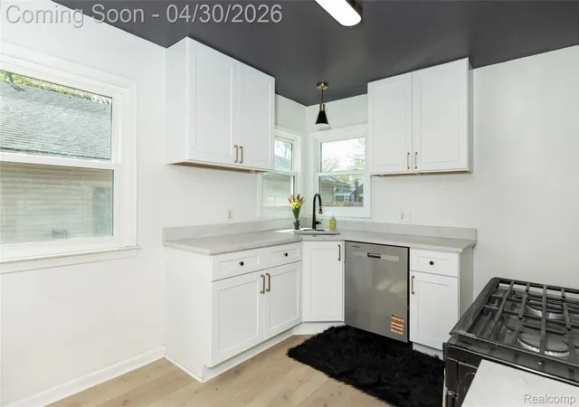 4th image of 514 Greenwood St, Inkster, MI 48141 | MLS# 20261029249
