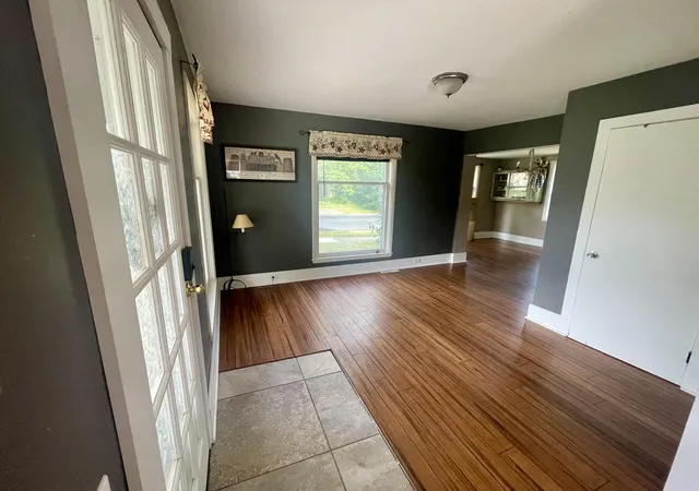 Photo 2 of Single family home for sale at 126 E South St, Vicksburg, MI 49097 | MLS# 62026018411 | Listing updated on 2026-09-14