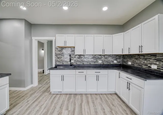 4th image of 430 Holbrook St, Detroit, MI 48202 | MLS# 20261029382
