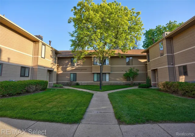 Photo 3 of Condo for sale at 250 Briarcrest Dr #130, Ann Arbor, MI 48104 | MLS# 20261029405 | Listing updated on 2026-08-21
