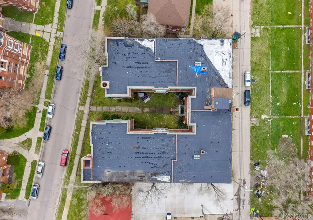 5th image of 725 Whitmore Rd, Highland Park, MI 48203 | MLS# 20261029484