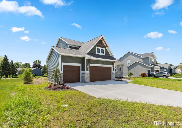 3rd image of 7870 Woodhurst Dr Ne, Rockford, MI 49341 | MLS# 65026018527