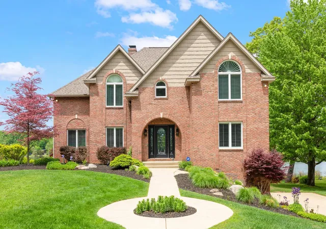 Photo 4 of Single family home for sale at 10436 Kings Point Dr, Three Rivers, MI 49093 | MLS# 69026018534 | Listing updated on 2026-09-28
