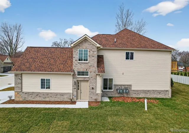 Photo 3 of Condo for sale at 16545 Savor Ln #28, Clinton Township, MI 48035 | MLS# 20261029575 | Listing updated on 2026-08-30