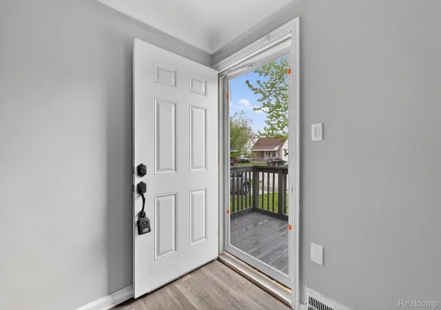 Photo 3 of Single family home for sale at 5156 Winifred St, Wayne, MI 48184 | MLS# 20261029646 | Listing updated on 2026-08-21