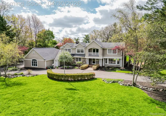 Photo 2 of Mansion for sale at 2085 Quarton Rd, Bloomfield Hills, MI 48301 | MLS# 20261029680 | Listing updated on 2026-08-18