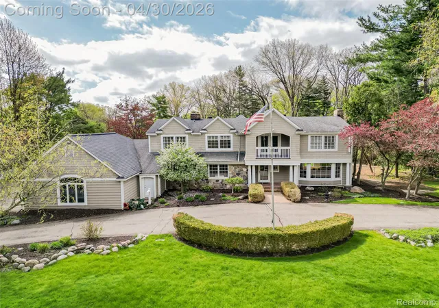 Photo 4 of Single family home for sale at 2085 Quarton Rd, Bloomfield Hills, MI 48301 | MLS# 20261029680 | Listing updated on 2026-08-18