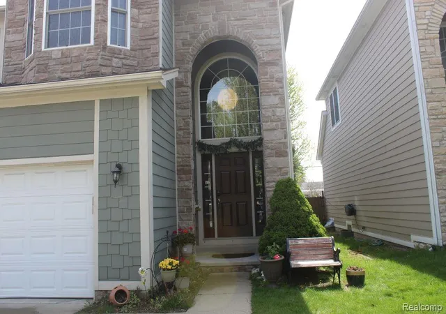 Photo 3 of Single family home for sale at 53 Highland Ave, Clawson, MI 48017 | MLS# 20261029782 | Listing updated on 2026-07-07