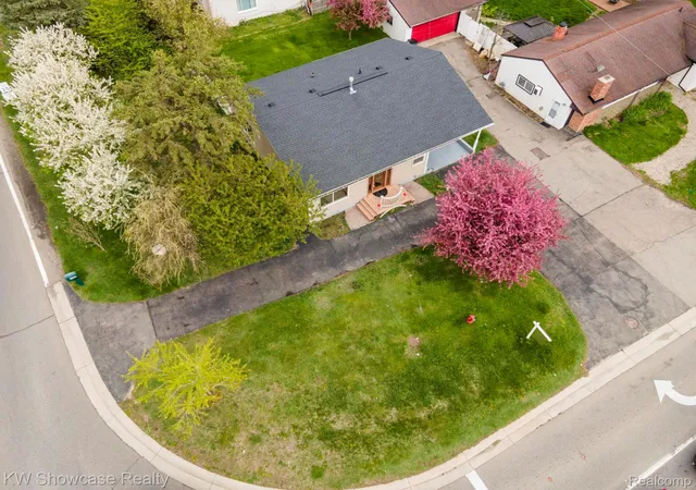 Homes for sale in West Bloomfield Charter Township Oakland, MI | 7969 Richardson Road, West Bloomfield Charter Township Oakland, MI 48323 | MLS# 20261029810