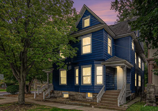2nd image of 415 W Walnut St, Kalamazoo, MI 49007 | MLS# 65026018721