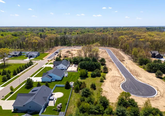 4th image of 9941 Honey Creek Trl, Portage, MI 49024 | MLS# 66026018728