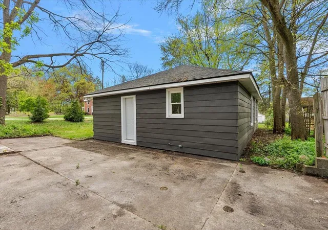 Photo 3 of Single family home for sale at 47 Wayne St, Allegan, MI 49010 | MLS# 71026018734 | Listing updated on 2026-08-22