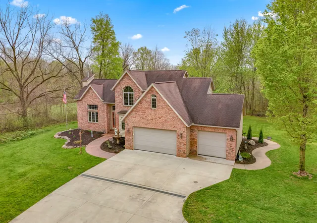 Photo 3 of Single family home for sale at 245 W Girard Rd, Union City, MI 49094 | MLS# 62026018733 | Listing updated on 2026-07-29