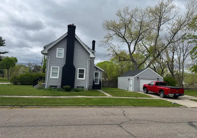 14th image of 1102 W Dayton St, Flint, MI 48504 | MLS# 20261029870