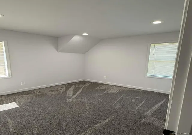 Photo 3 of Single family home for sale at 1102 W Dayton St, Flint, MI 48504 | MLS# 20261029870 | Listing updated on 2026-08-30