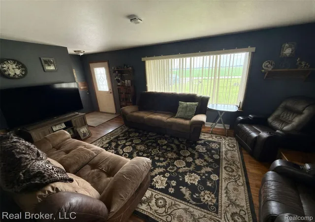 Homes for sale in Frankenmuth, MI | 3412 S Reese Rd, Frankenmuth, MI 48734 | MLS# 20261029878
