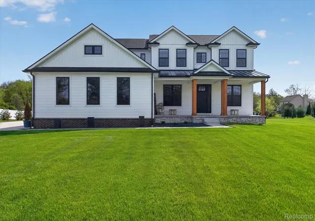 2nd image of 27598 Green Valley Dr, New Hudson, MI 48165 | MLS# 20261029890