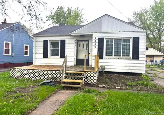 Single family home for sale at 2426 Missouri Ave, Flint, MI 48506 | MLS# 20261029892